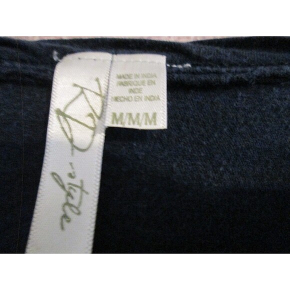 RD Style T-Shirt Women's Size Medium Novelty Top Refuse To Be Ignored Crop Top - Picture 2 of 3